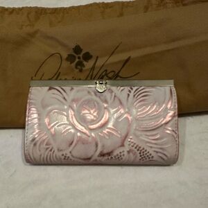 PATRICIA NASH Cauchy Wallet - Tooled White  Leather Pink Metallic